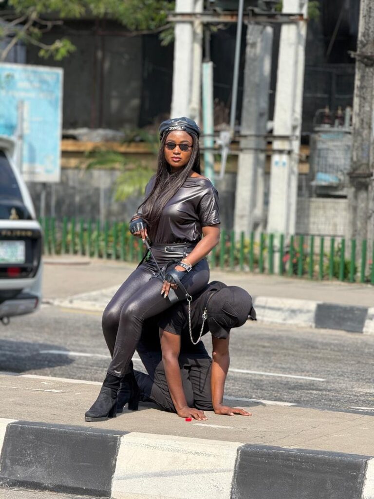 EBONY MISTRESS PUBLIC HUMILIATION